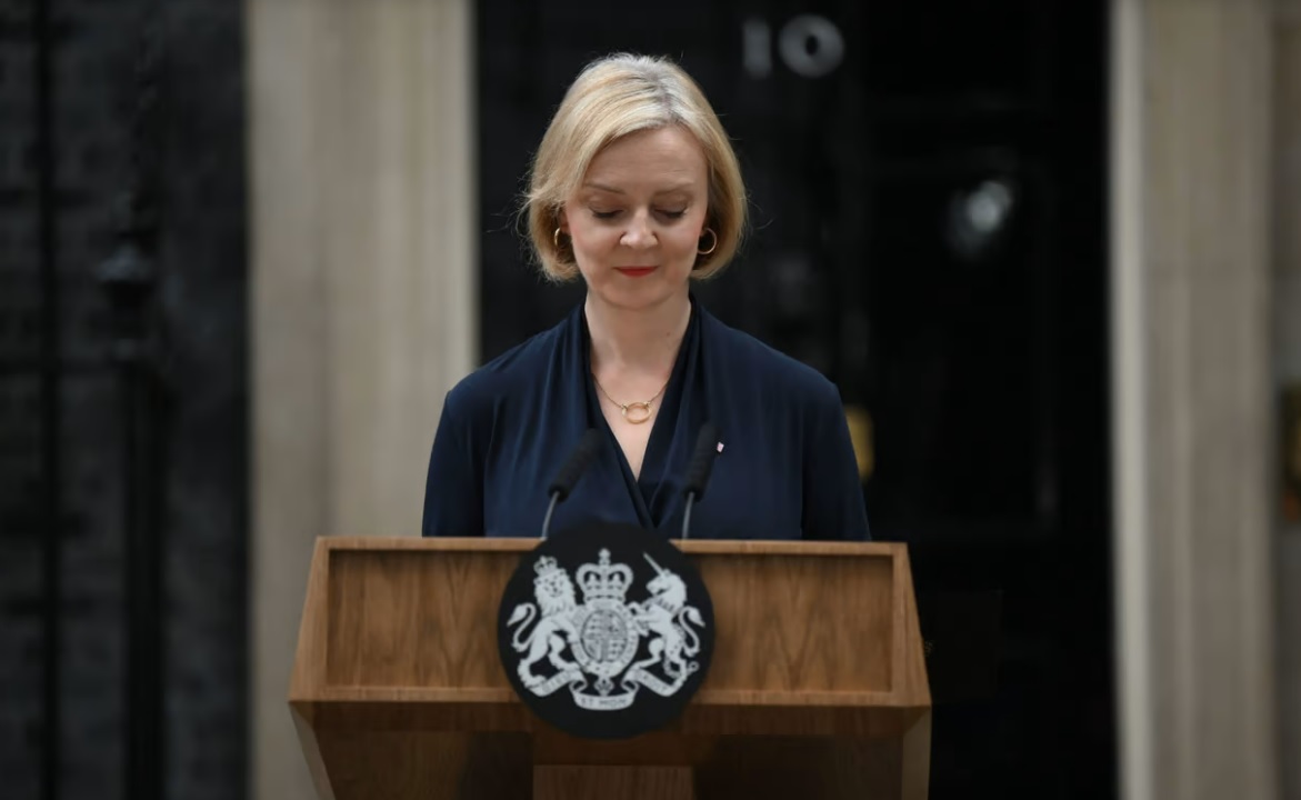 Thủ tướng Anh Liz Truss tuyên bố từ chức. Ảnh: AFP