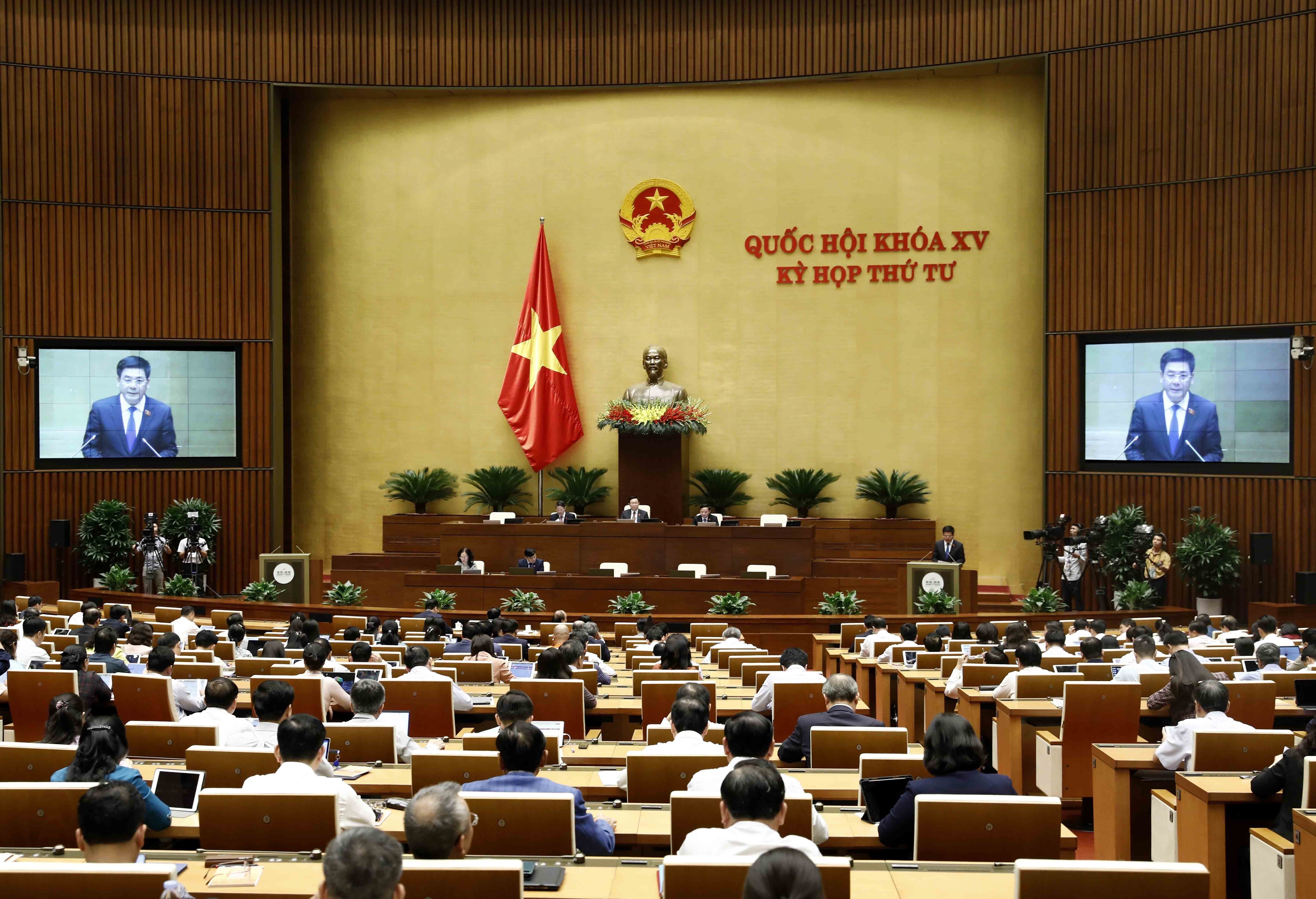 Toàn cảnh Quốc hội họp phiên buổi chiều 25-10-2022. Ảnh: TTXVN