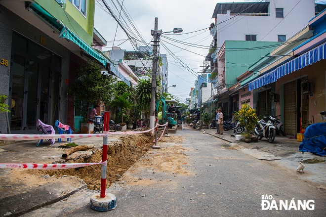 Residential roads are being fenced to avoid incidents for people