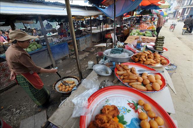 Lào: Lạm phát cao nhất trong 22 năm, giá nhiên liệu leo thang chóng mặt