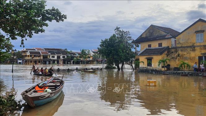 Mưa lớn có thể gây ngập lụt ở miền Trung. Ảnh: TTXVN.