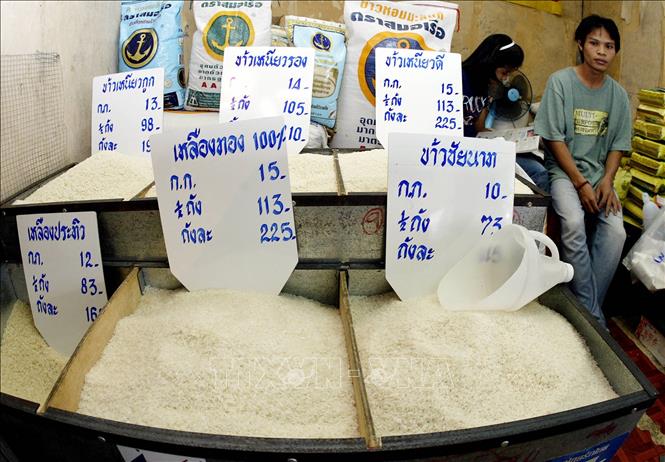 Một cửa hàng bán gạo ở Bangkok, Thái Lan. Ảnh: AFP/TTXVN