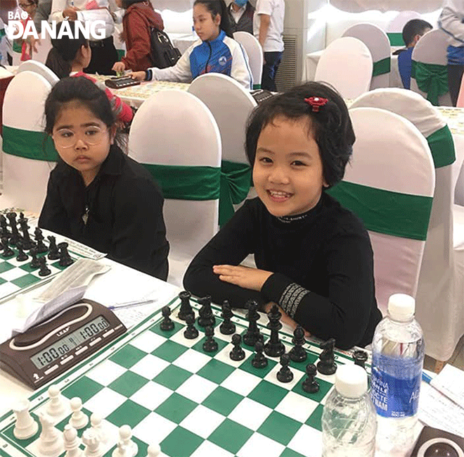 Tran Le Vy had a strong passion for chess since her childhood. Photo: T.L