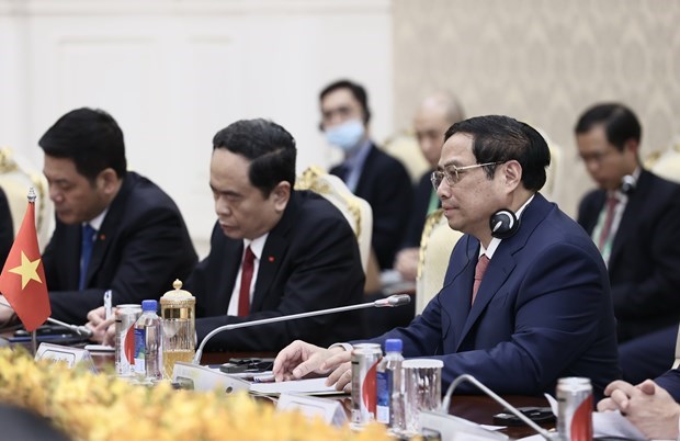 Thủ tướng Phạm Minh Chính tại cuộc hội đàm với Thủ tướng Vương quốc Campuchia Samdech Techo Hun Sen. (Ảnh: Dương Giang/TTXVN)