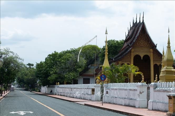 Đường phố Luang Prabang, Lào. Ảnh tư liệu: THX/TTXVN