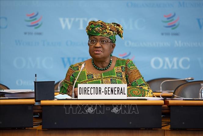 Tổng Giám đốc WTO Ngozi Okonjo-Iweala phát biểu tại phiên họp Đại Hội đồng WTO ở Geneva, Thụy Sĩ, ngày 1-3-2021. Ảnh: THX/TTXVN