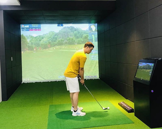Phòng golf 3D vô cùng hiện đại tại Thế Giới Gậy Cũ.