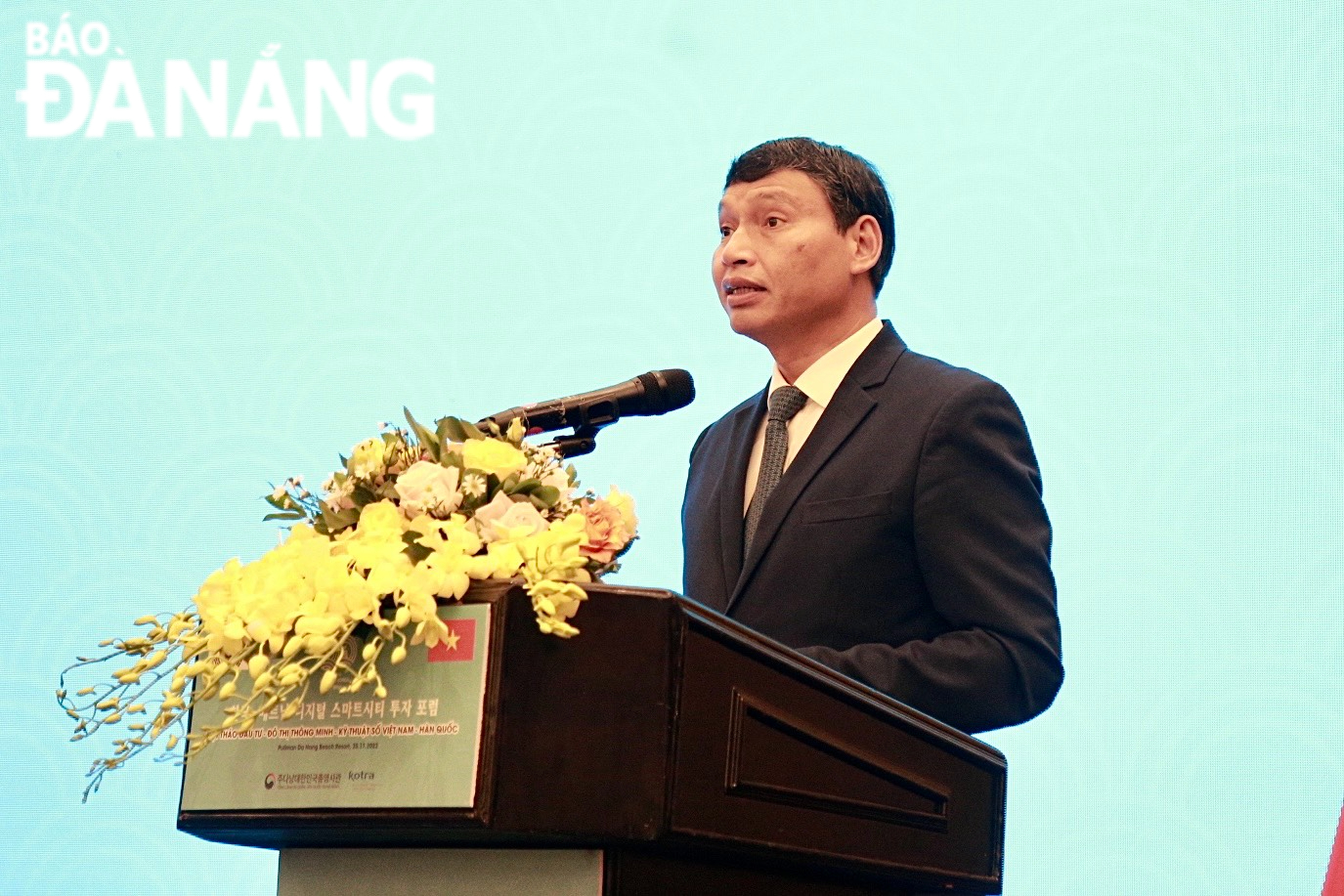 Phó Chủ tịch Thường trực UBND thành phố Hồ Kỳ Minh phát biểu tại hội thảo. Ảnh: CHIẾN THẮNG