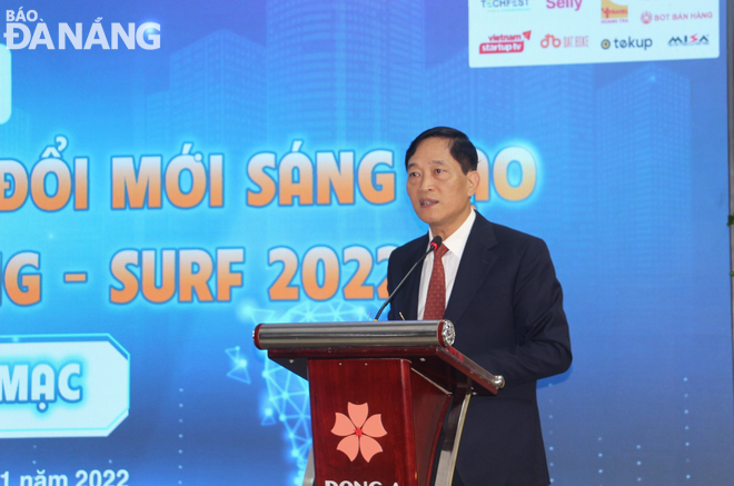 Deputy Minister of Science and Technology Tran Van Tung speaking at the opening ceremony of SURF 2022. Photo: LE Vuong