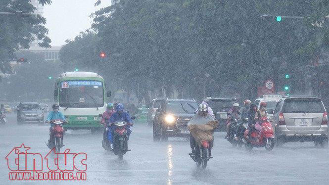 Cảnh báo mưa lớn ở khu vực Trung Bộ và Nam Tây Nguyên