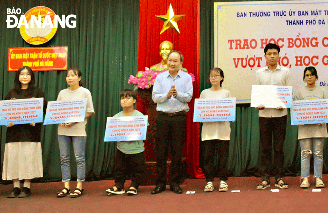 Thực hiện hiệu quả các phong trào thi đua