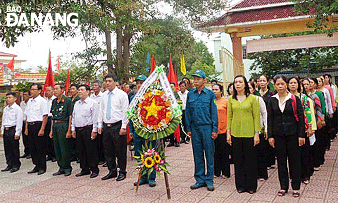 Tham gia giáo dục truyền thống cách mạng cho thế hệ trẻ