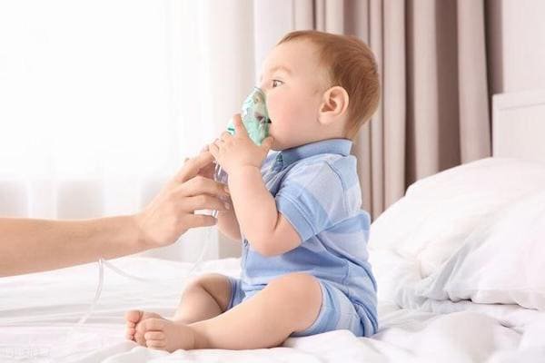 Xông mũi cho bé có tác dụng gì? Cách xông mũi cho bé với nước muối