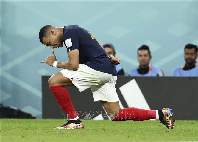 Tiền đạo tuyển Pháp Kylian Mbappe ăn mừng bàn thắng vào lưới Ba Lan trong trận đấu vòng 1/8 Wolrd Cup 2022 ở Doha, Qatar ngày 4/12/2022. Ảnh: THX/TTXVN