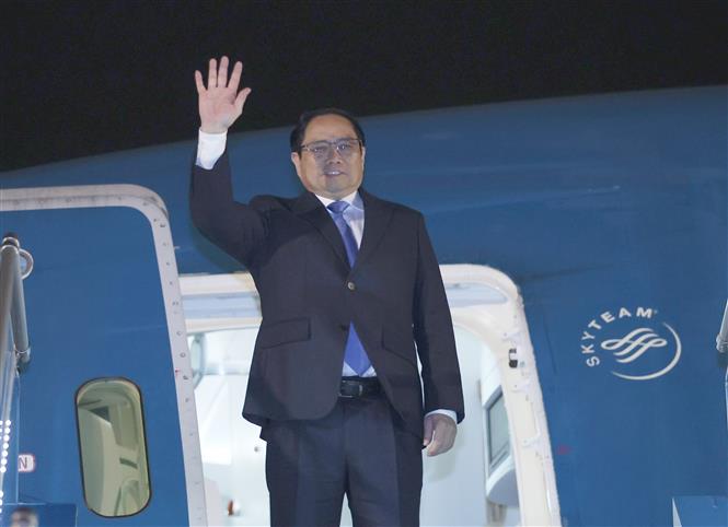 Thủ tướng Phạm Minh Chính rời Hà Nội lên đường tham dự Hội nghị cấp cao kỷ niệm 45 năm ASEAN-EU và thăm chính thức Luxembourg, Hà Lan và Bỉ. Ảnh: Dương Giang/TTXVN