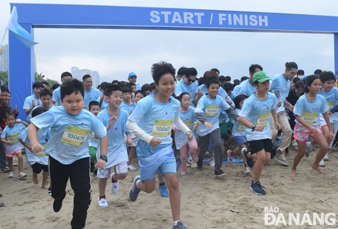 The relay race attracted the participation of 500 children