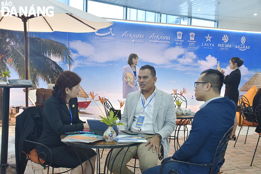 VITM Da Nang 2022 provided a good opportunity for Da Nang's tourism and travel service businesses to meet and connect domestic and foreign partners. Photo: THU HA