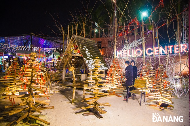 A large number of people visited the Helio night market on Christmas Eve