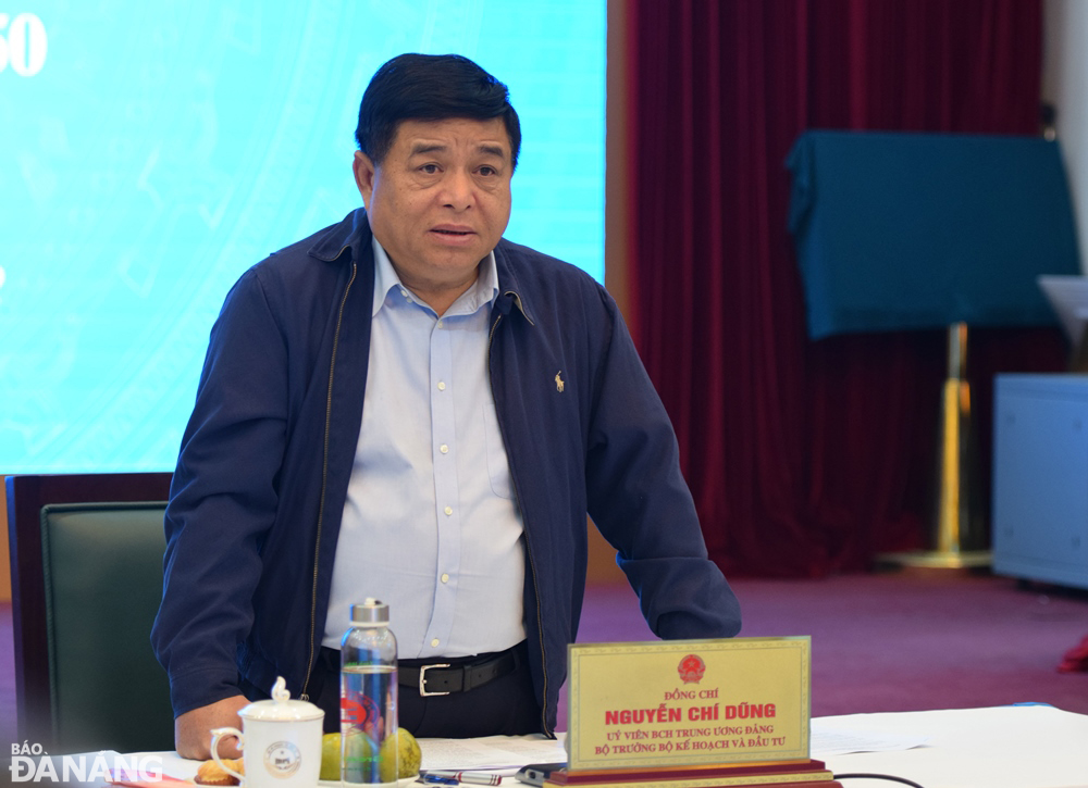 Minister of Planning and Investment Nguyen Chi Dung chaired a meeting in Ha Noi on Tuesday morning to appraise the Da Nang master plan for the 2021-2030 period, with a vision towards 2050. Photo: HOANG HIEP