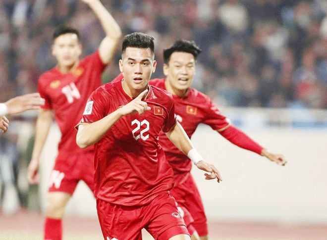 Đội tuyển Việt Nam vươn lên dẫn đầu bảng B sau chiến thắng trước Malaysia. Ảnh: TT