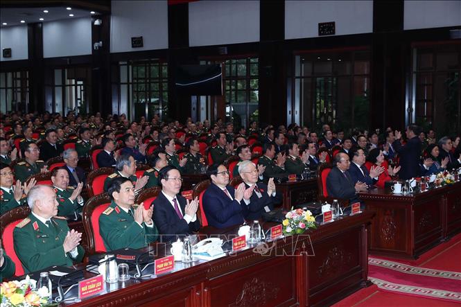 Tổng Bí thư Nguyễn Phú Trọng cùng các đồng chí lãnh đạo, nguyên lãnh đạo Đảng, Nhà nước và các đại biểu dự lễ khai mạc. Ảnh: Trọng Đức/TTXVN