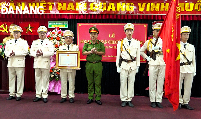 Công an quận Sơn Trà nhận Huân chương Chiến công hạng Ba