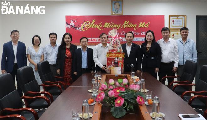 Trưởng ban Tổ chức Thành ủy Nguyễn Đình Vĩnh thăm, chúc Tết các đơn vị