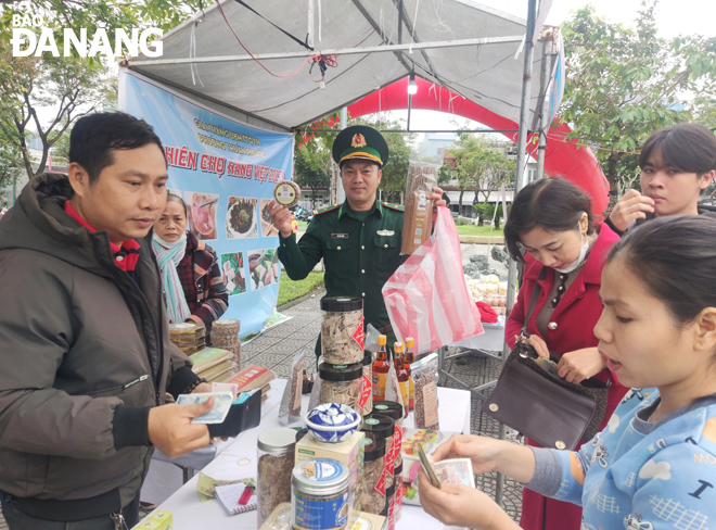 Một hoạt động tại ngày hội. Ảnh: HỒNG QUANG