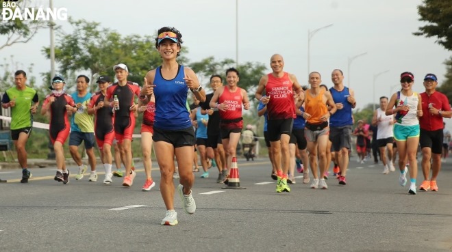 Athletes competed in the 21.1km race event at The 6th VNG Ironman 70.3 Vietnam triathlon