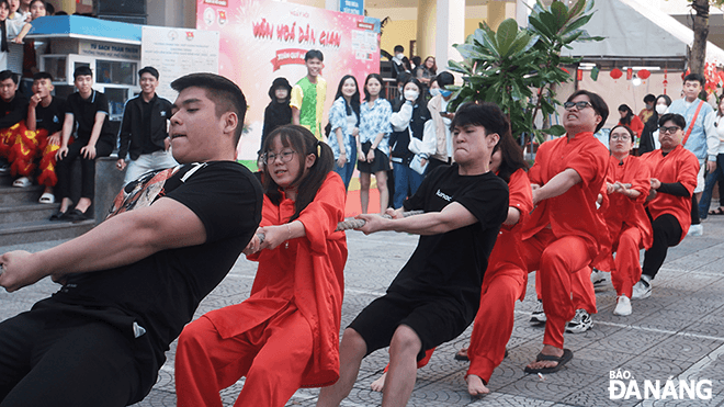 A tug-of-war competition in progress