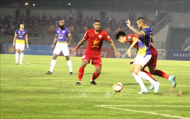 V.League 1-2023: Hà Nội FC đánh bại Hồng Lĩnh Hà Tĩnh 3-2