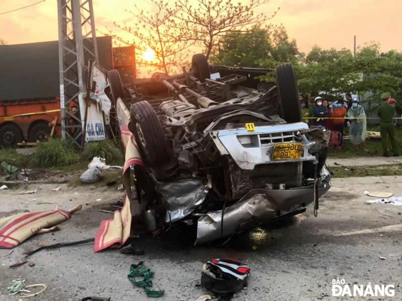 Tai nạn giao thông đặc biệt nghiêm trọng ở tỉnh Quảng Nam, 8 người tử vong
