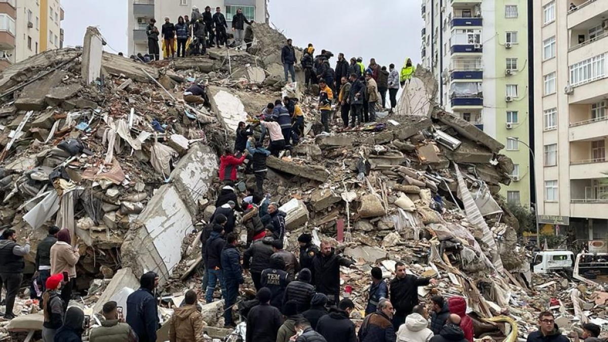 Hơn 8 ngày sau động đất, cứu thêm 3 người ở Thổ Nhĩ Kỳ