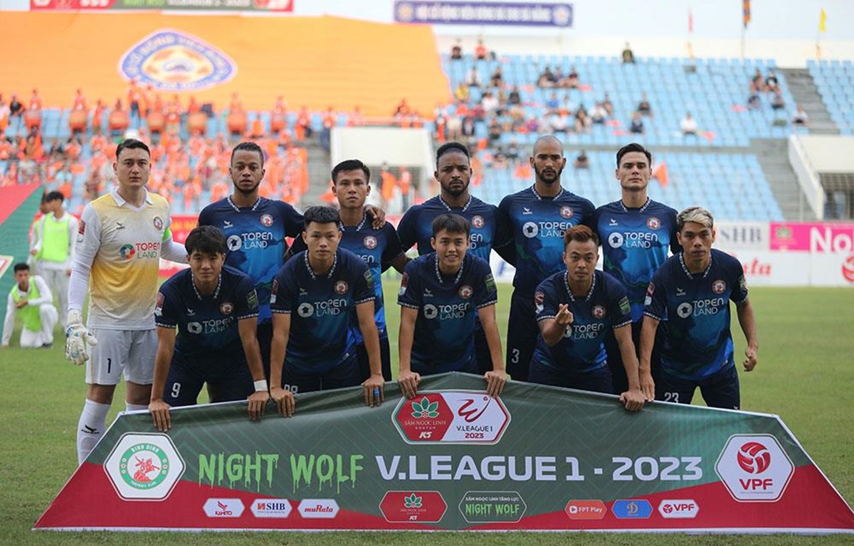 Kết thúc Vòng 4 V-League: Biến động ở cả nhóm dẫn đầu và cuối bảng