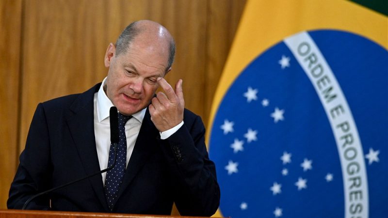 Thủ tướng Đức Olaf Scholz phát biểu trong cuộc họp báo sau cuộc gặp với Tổng thống Brazil, Luiz Inácio Lula da Silva (không có hình), tại Cung điện Planalto, ở Brasilia, ngày 30/1/2023. Ảnh: EPA