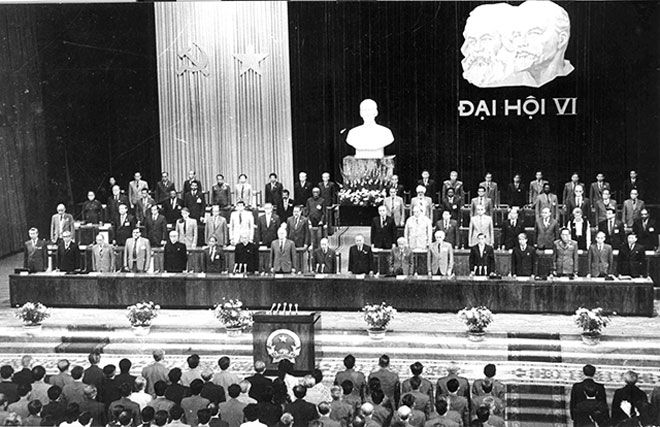 Đại hội Đảng lần thứ VI (12-1986) mở đầu công cuộc đổi mới, khơi dậy và phát huy sức mạnh, tiềm năng để đưa đất nước tiến lên. Ảnh: TTXVN