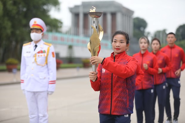 Nguyễn Thị Oanh giành danh hiệu Vận động viên tiêu biểu toàn quốc năm 2022. (Ảnh: TTXVN)