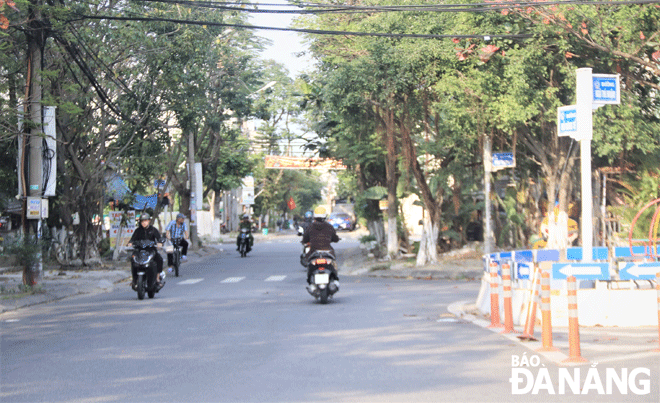 Nút giao Ngô Thì Nhậm - Đỗ Năng Tế đang được tiếp tục nghiên cứu phương án mở rộng lòng đường để đảm bảo giao thông. Ảnh: Đ.MẠNH