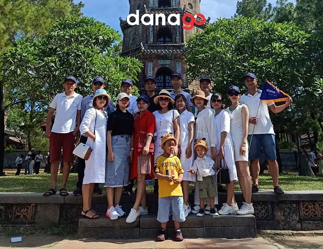 DANAGO thường xuyên tổ chức tour đoàn đến thăm thành phố Huế.