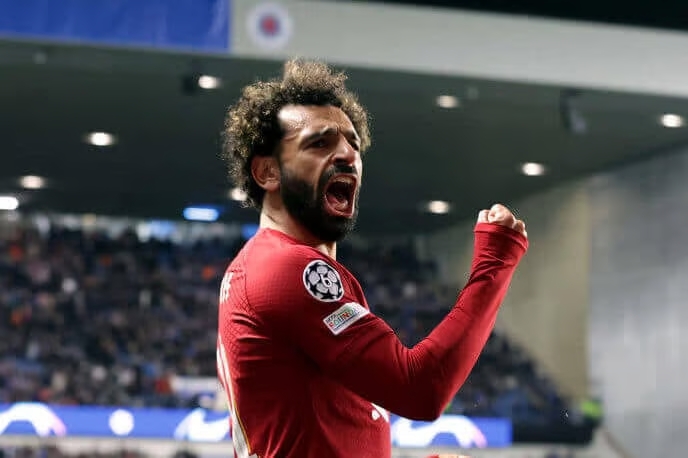 Tiền đạo Mohamed Salah ăn mừng kỷ lục cầu thủ ghi nhiều bàn thắng nhất cho Liverpool ở Premier League. Ảnh: The Althelic