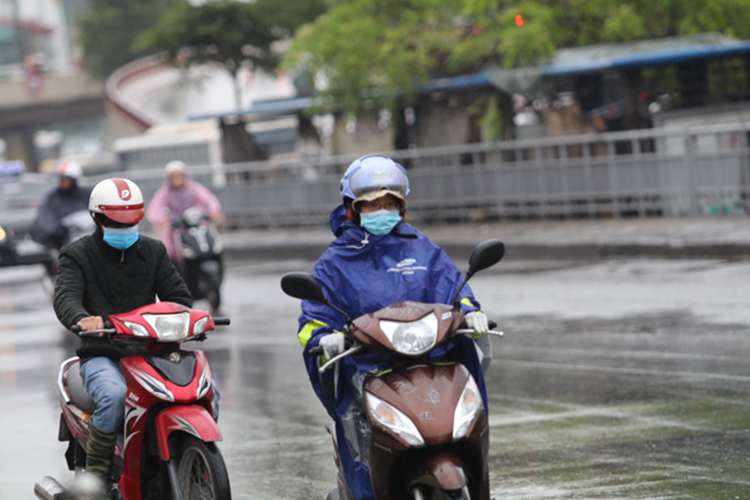  Bắc Bộ, Bắc và Trung Trung Bộ có mưa vài nơi.