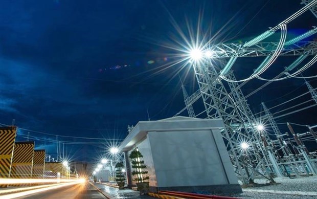 Trạm biến áp và đường dây 220/500kV kết hợp điện Mặt Trời Trung Nam-Thuận Nam. (Ảnh: TTXVN)