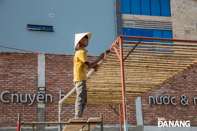 In these days, Da Nang has braced for hot weather but the preparation for the tourist season is still going on continuously.