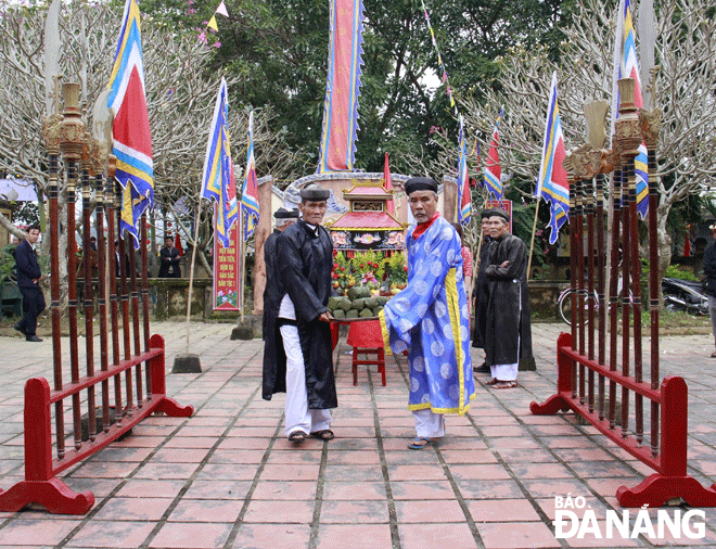 The Tuy Loan village communal house festival in Hoa Vang District is one of the festivals held on a large scale with many rituals and festive activities. Photo: X.D