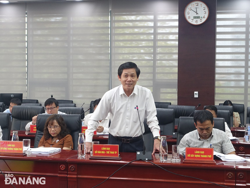 Giám đốc Sở Văn hóa - Thể thao Phạm Tấn Xử đề nghị bổ sung cơ chế đặc thù xây dựng công nghiệp văn hóa. Ảnh: HOÀNG HIỆP