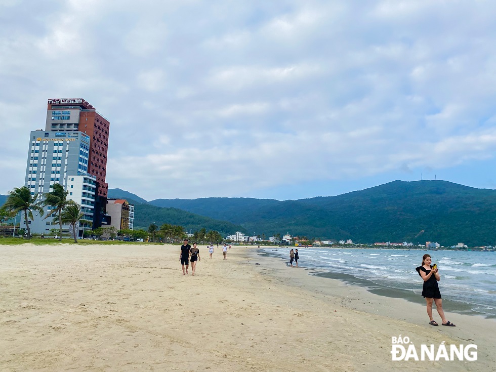 Tình trạng các bãi biển Đà Nẵng luôn trong tình trạng sạch sẽ.
