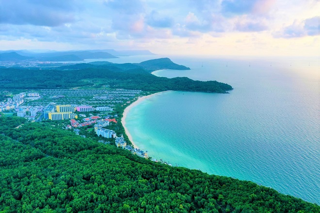 Phu Quoc is famous for its beautiful and dreamlike beaches.