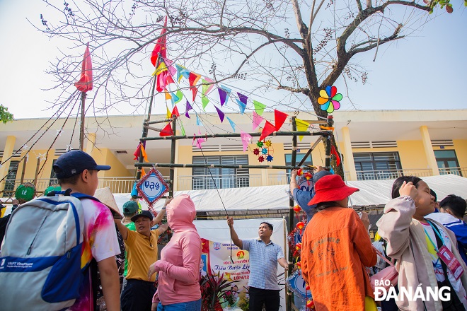 Camps at schools and the Da Nang Exhibition and Convention Centre ended on the afternoon of March 25