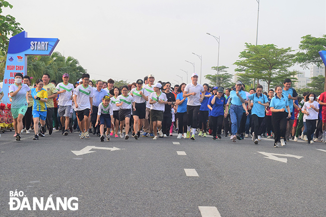 A large number of runners participated in the companion run