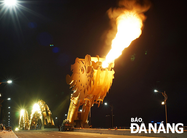 The Rong Bridge puts on fire-breathing shows at 9:00pm on Saturdays and Sundays. Photo: HUYNH LE